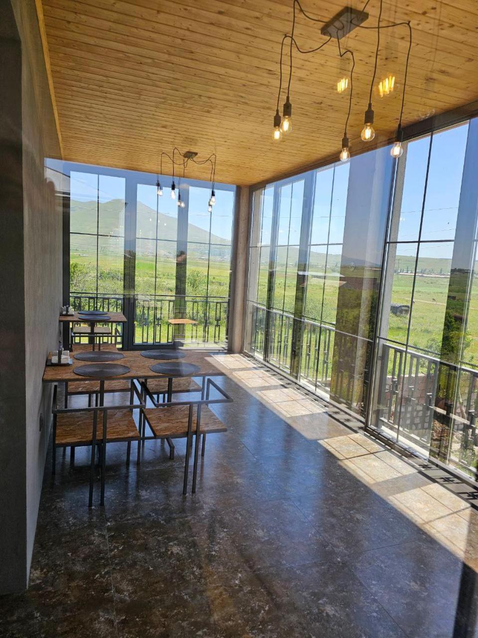 Sargsyan Eco House Aparthotel Sevan Luaran gambar