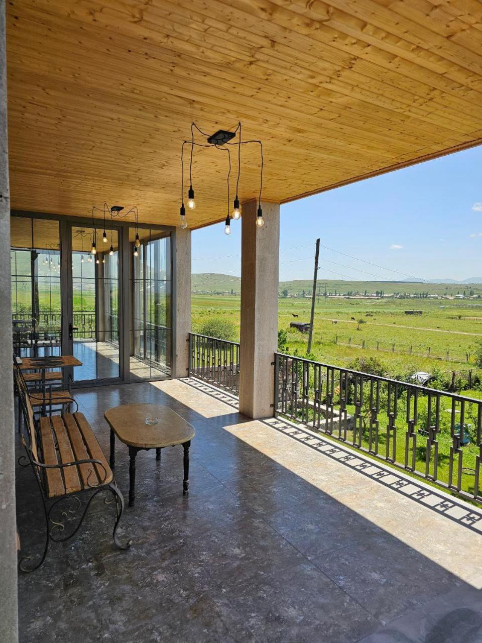 Sargsyan Eco House Aparthotel Sevan Luaran gambar